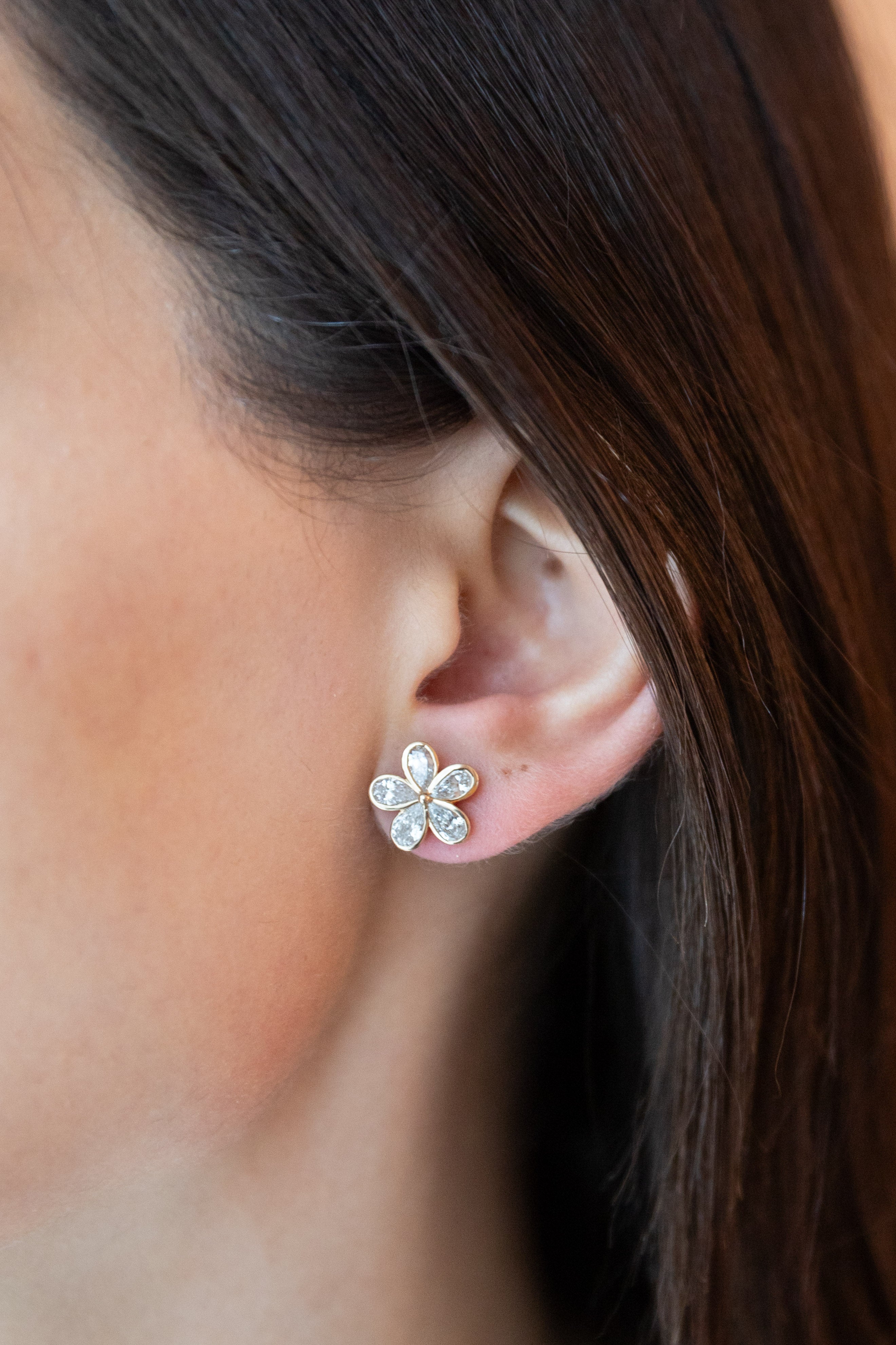 The Ray Daisy Studs