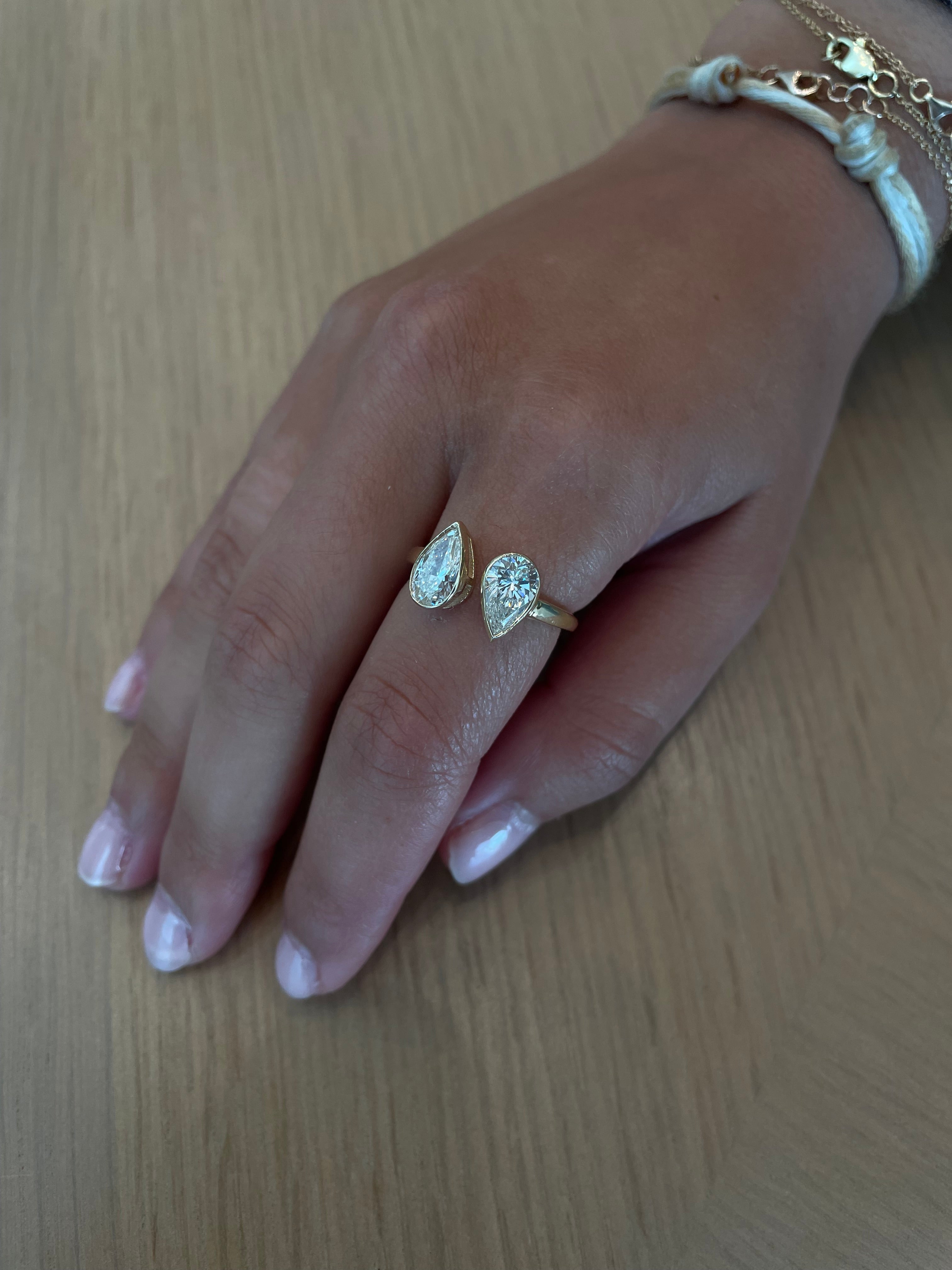 The Ray Kissing Pear Ring
