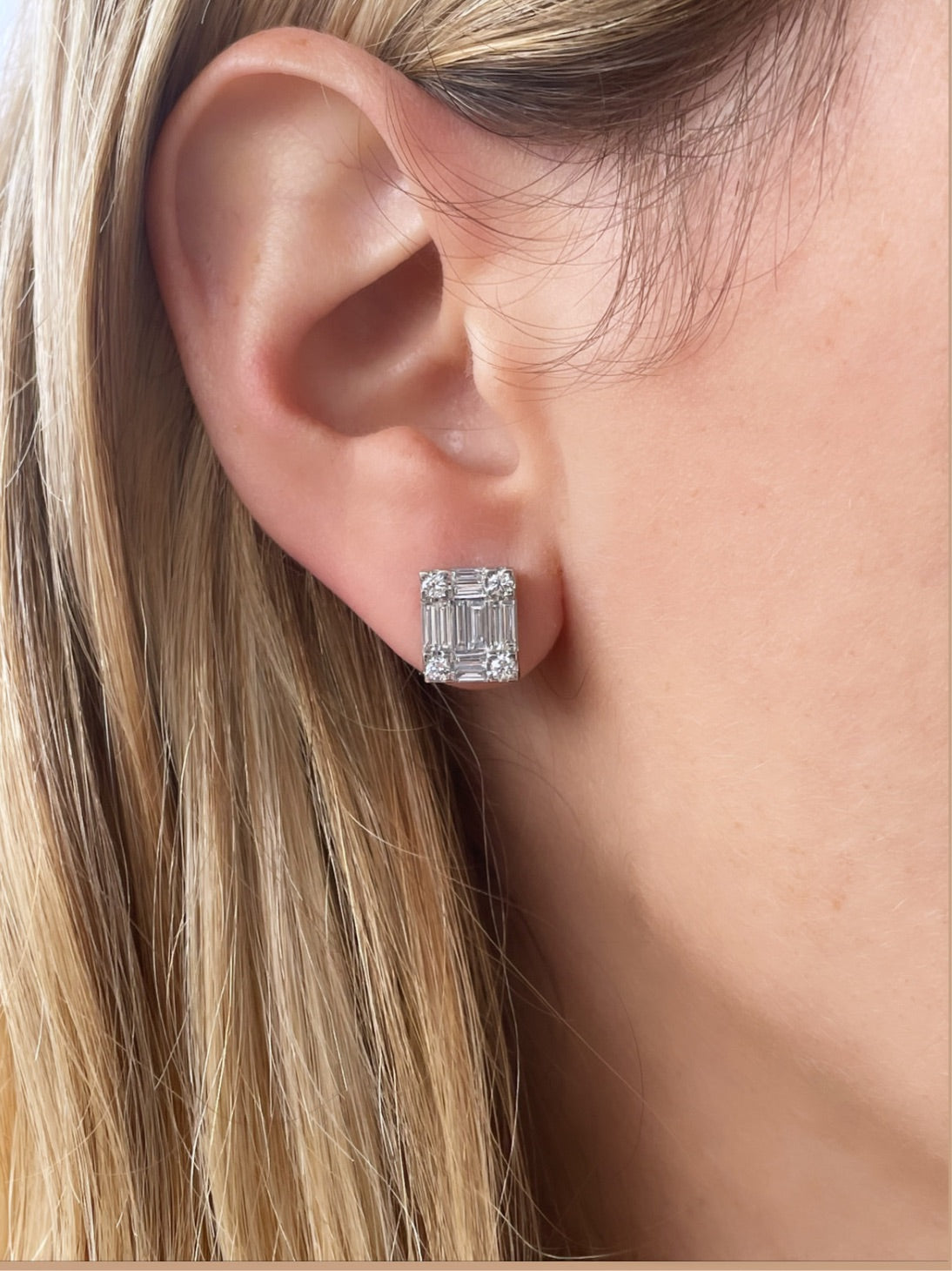 The Mega Studs Jumbo