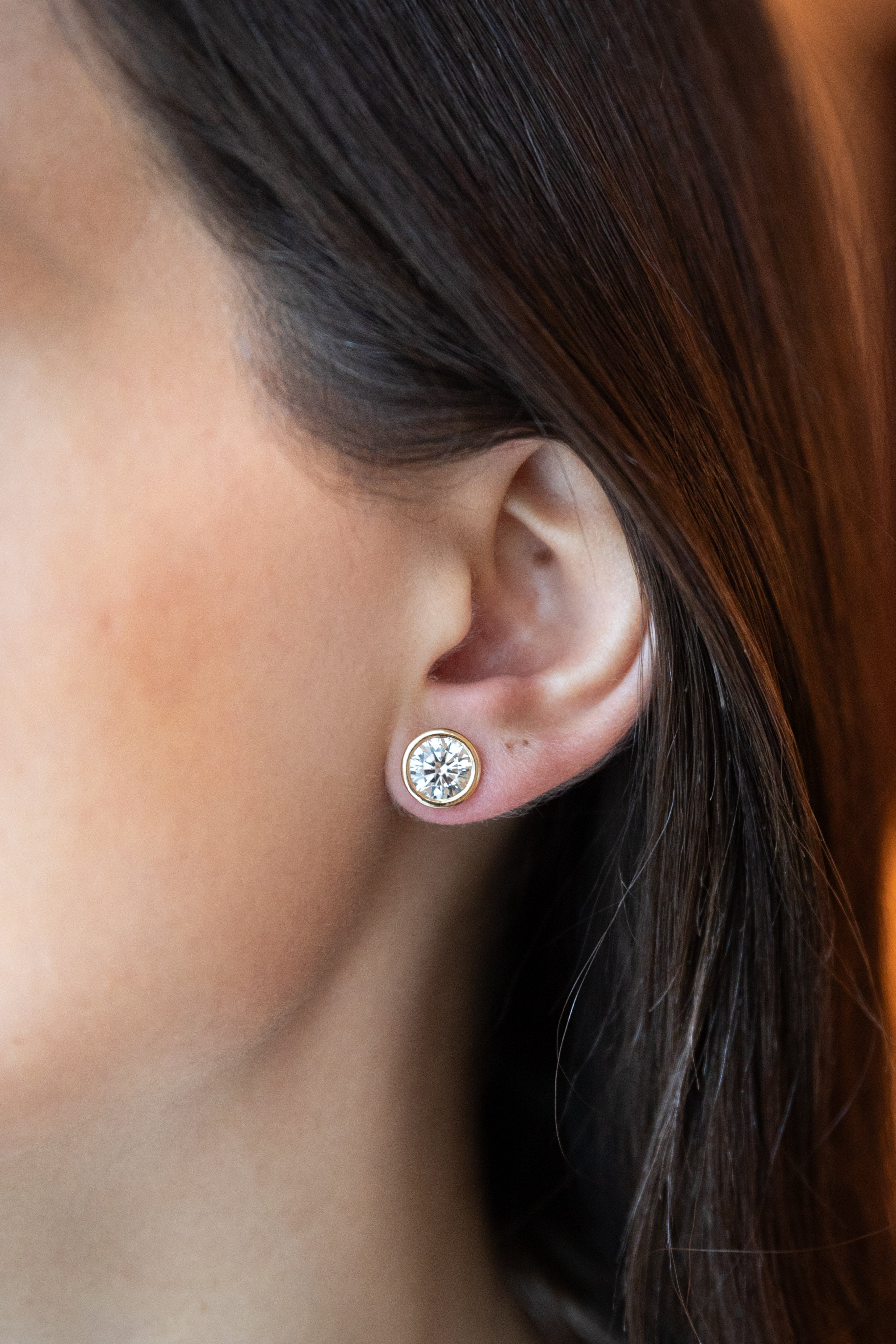 The Ray Round Bezeled Studs