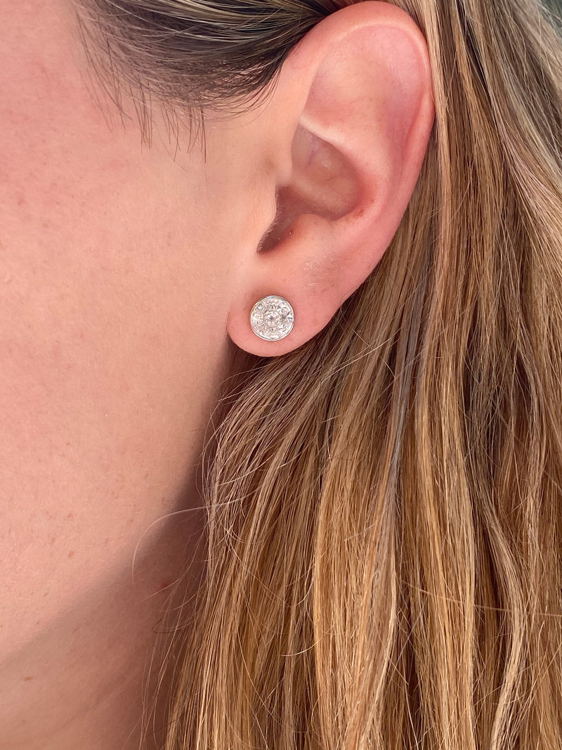 Bezeled Solitaire Stud Large
