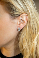 The Royal Pear Stud