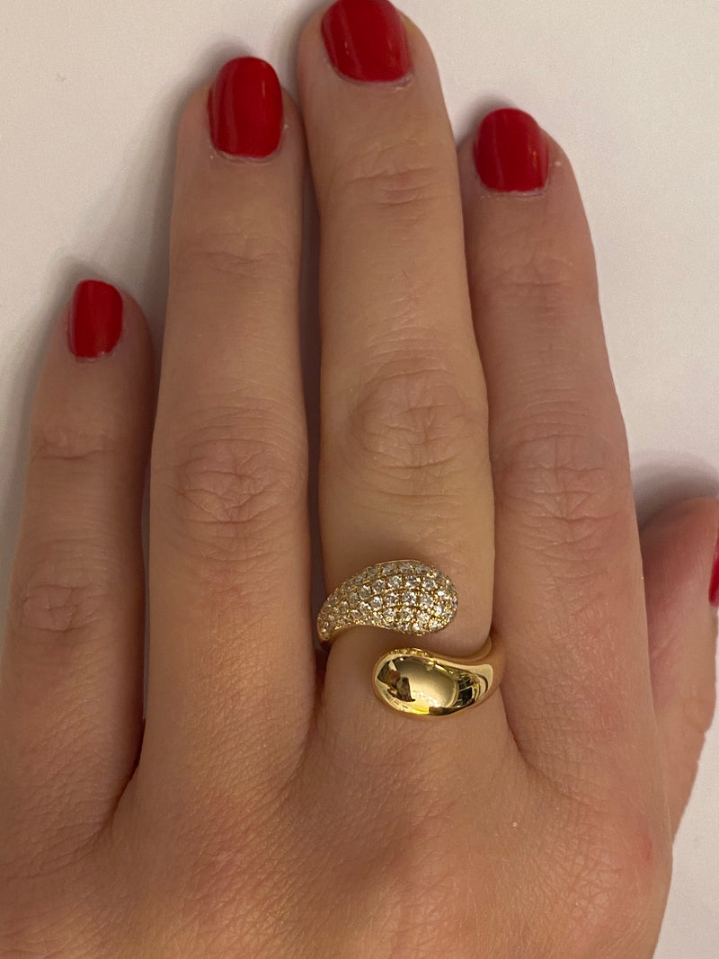 The Diamond Swan Ring